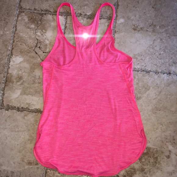 Lululemon Razorback Tank Top - Picture 2 of 2